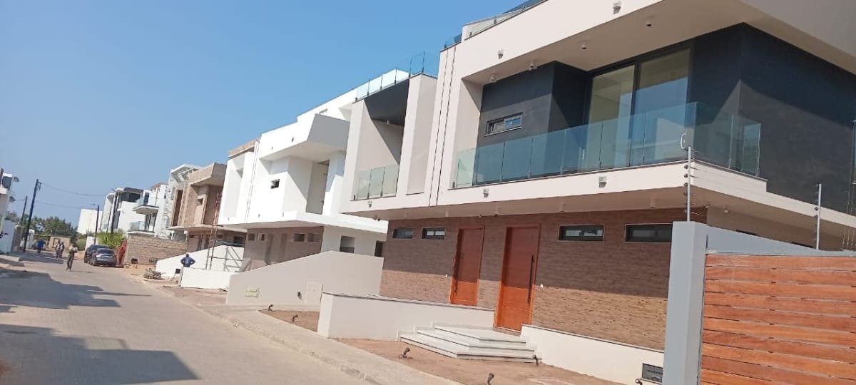 Vende-se T4 Geminada Triunfo